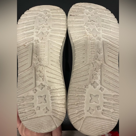 Hey Dude Black Moccasins with Slip-On Design and Padded Collar - Picture 6 of 7